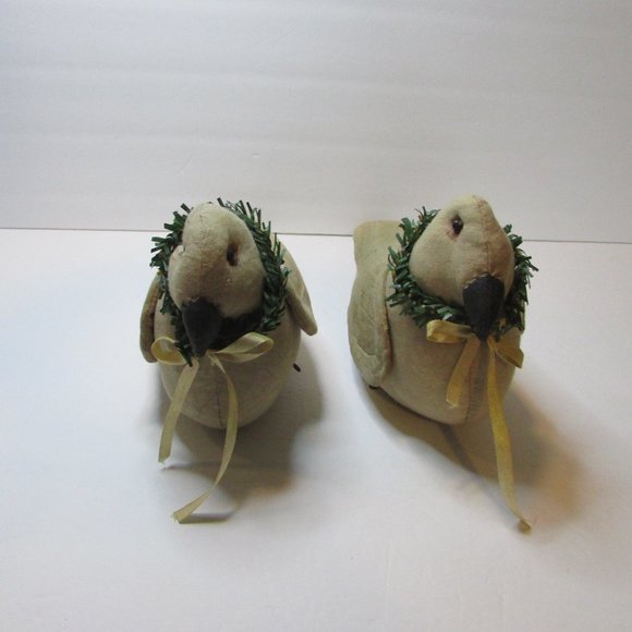 primitive looking Christmas decor 2 stuffed dove birds and filled stocking lot - Picture 5 of 11